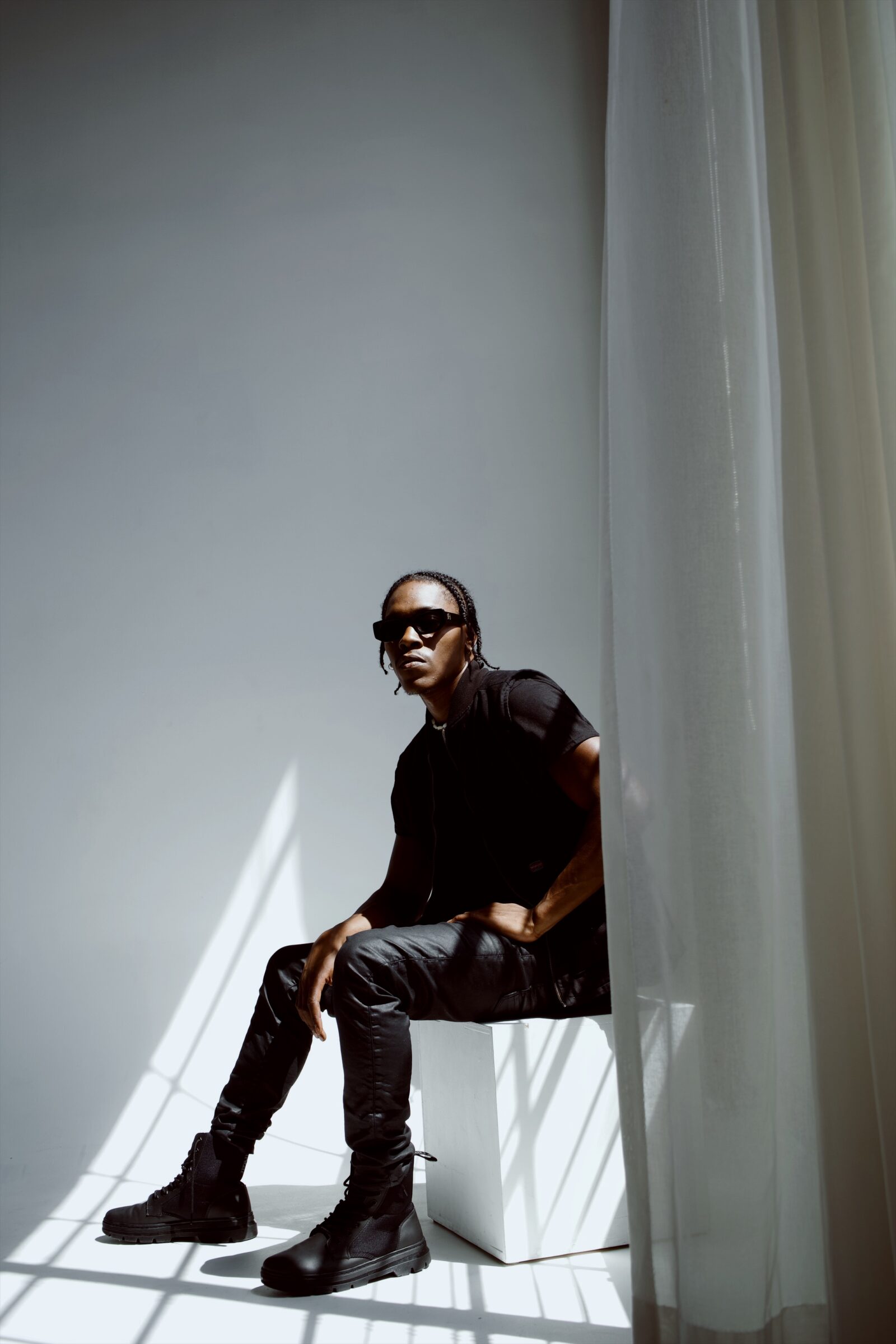 Floyd Miles Showcases Sonic Versatility On New Afro-Fusion EP, “No Place Like Om” (NPLO)