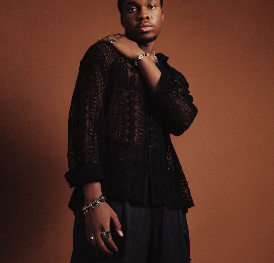 FEEL THE WARMTH AND CONNECTION IN KEMUEL’S ‘ALONE FEEL THE WARMTH AND CONNECTION IN KEMUEL’S ‘ALONE