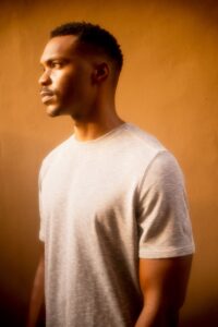 LOVE LOST AND SELF-REFLECTION: UKAIRO SOARS IN NEW RELEASE ‘FLIGHT ALERTS’