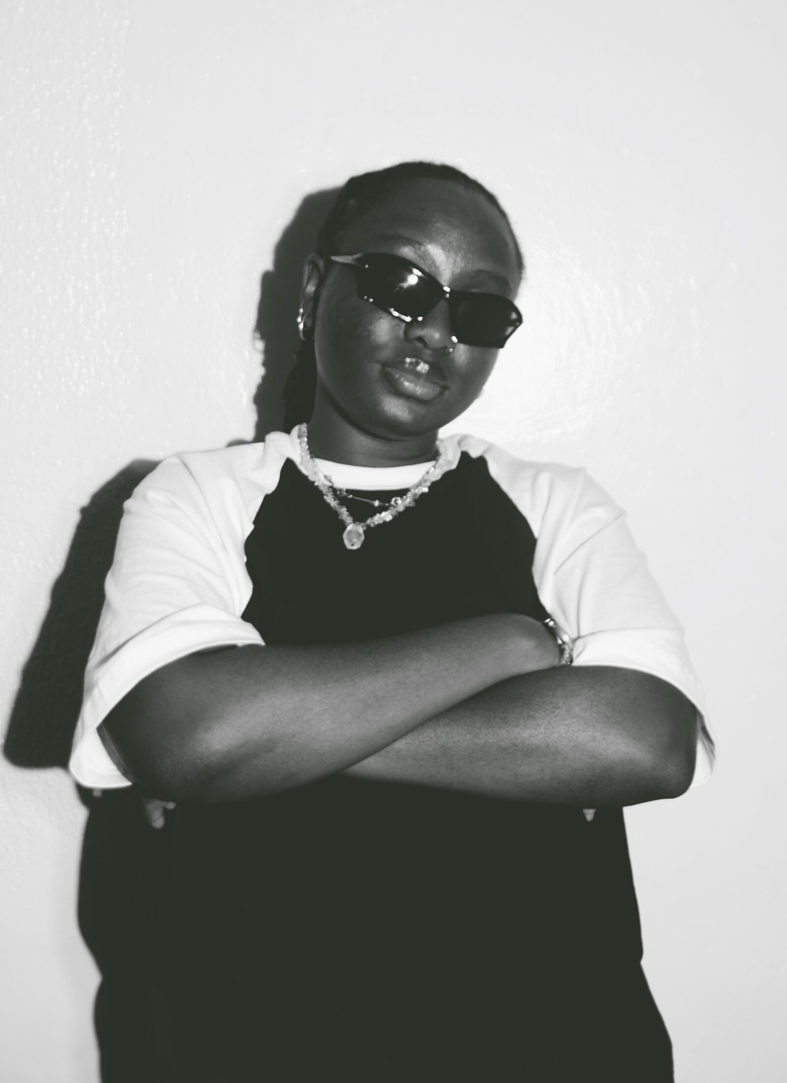 GHOSTWRITERMEL UNVEILS HER NEW 2-TRACK EP “IF I’M WRONG”