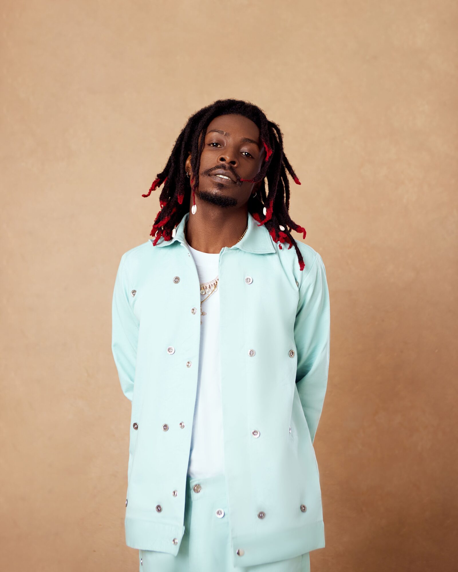 DUMOMI THE JIG UNLEASHES “LA VIDA LOCA” – A CELEBRATION OF OPULENCE AND SWAGGER