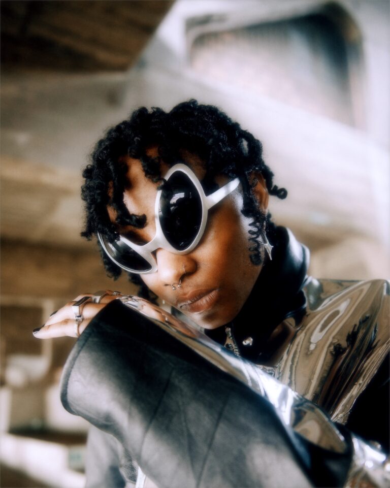 WAVY THE CREATOR UNVEILS THE EMPOWERING ANTHEM “STAR” IN COLLABORATION WITH VICTORIA’S SECRET.
CELEBRATING THE RESILIENCE OF WOMANHOOD
