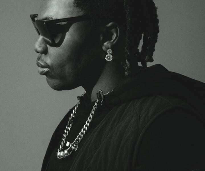 DUMOMI THE JIG & ALPHA P TEAM UP FOR “OJORO”