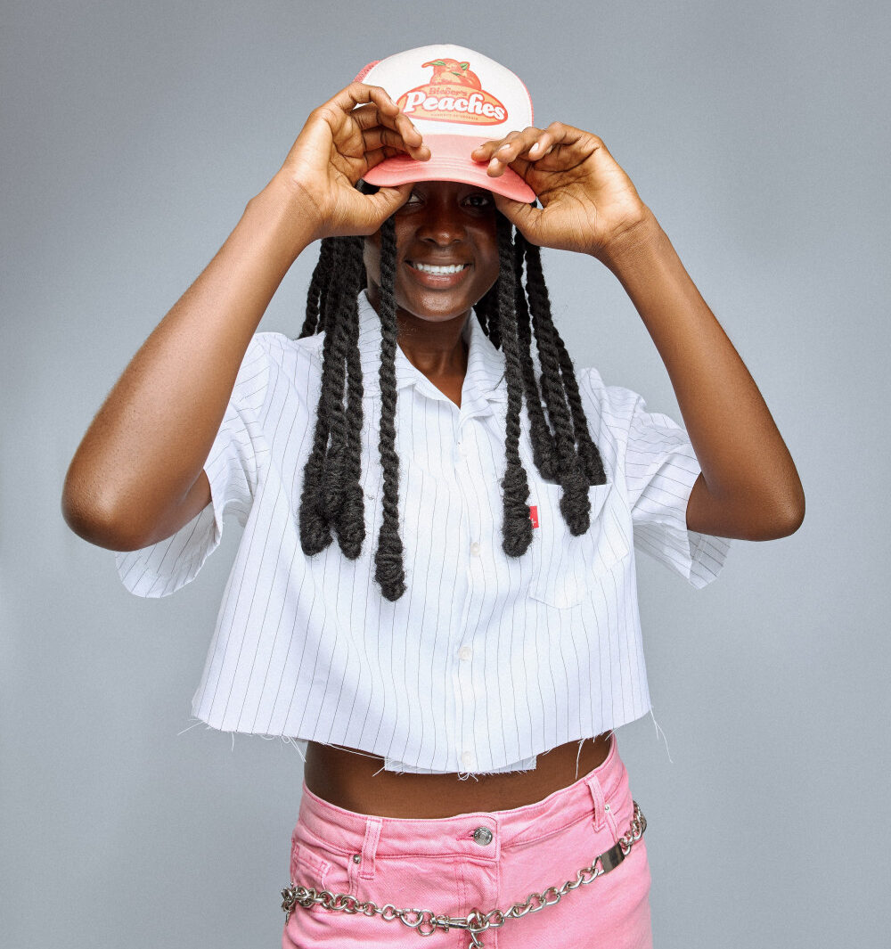 Phrankie makes her debut with heartfelt new single ‘Hold My Body’