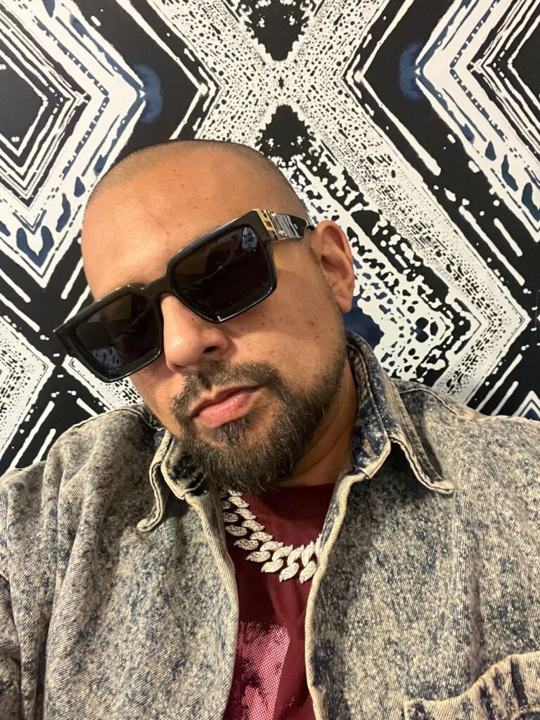 DANCEHALL ICON SEAN PAUL RECREATES CLASSIC SHOWTIME RIDDIM WITH NEW SINGLE “BRING IT”