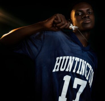 Kwesi Valley signs with Survivors Records and releases video for ‘Ogya De Beba’