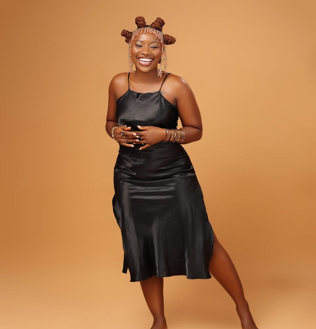 EVELLE: THE JOURNEY OF A SONGSTRESS AND HER UNSTOPPABLE RISE EVELLE: THE JOURNEY OF A SONGSTRESS AND HER UNSTOPPABLE RISE