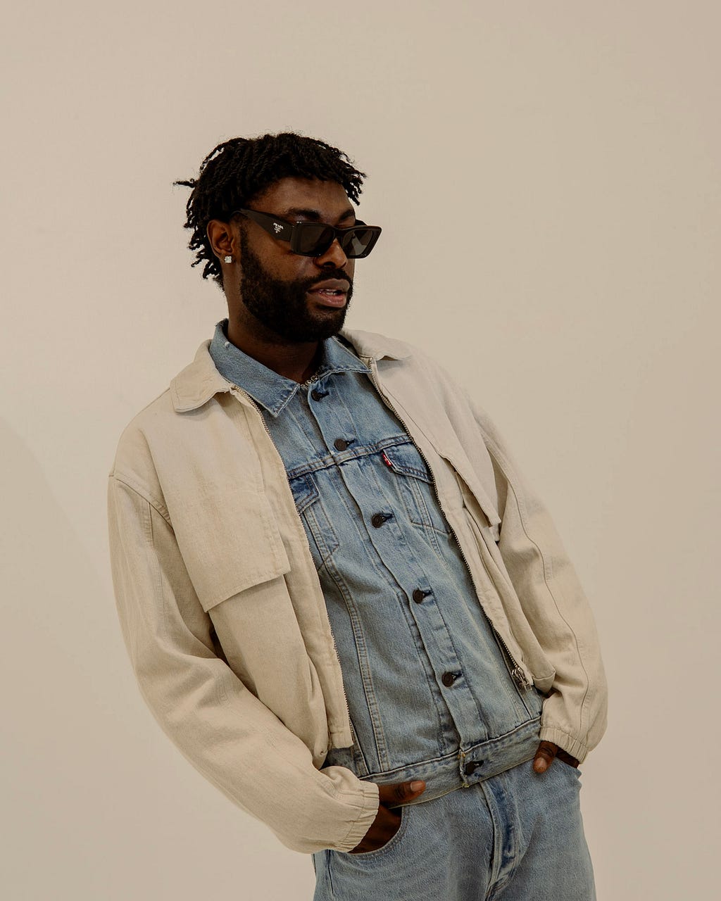 D1WAV SHINES IN NEW SINGLE, CELEBRATING GROWTH AND FORWARD MOTION