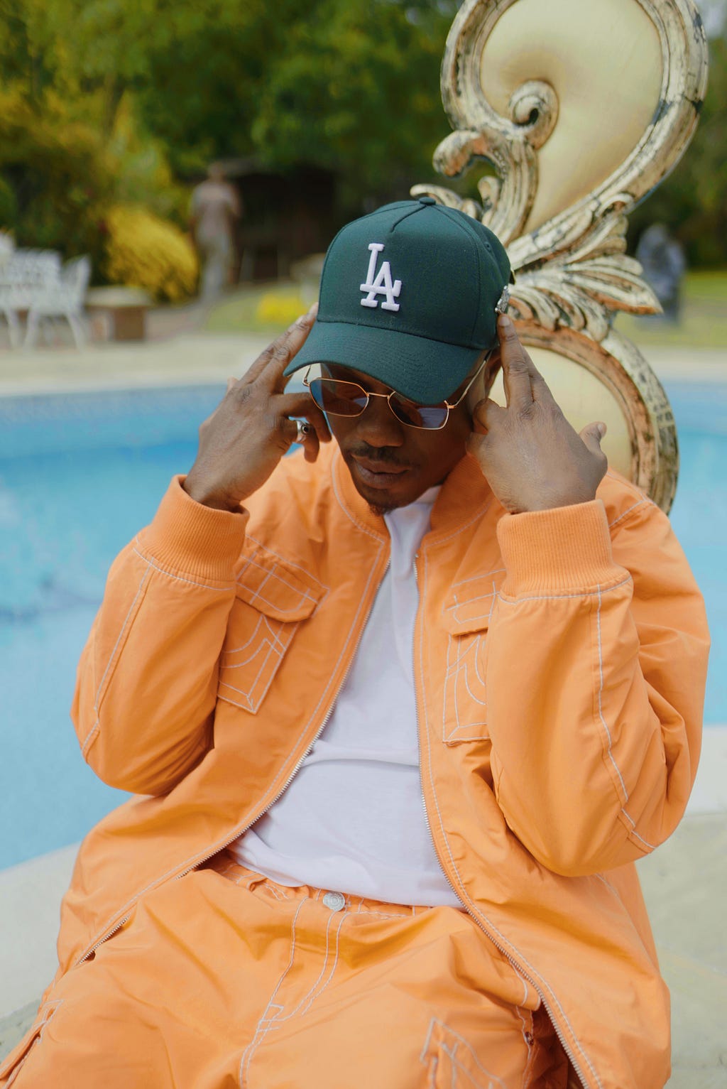 VECTOR’S “CAN’T COME CLOSE”: A TALE OF TEMPTATION AND RESTRAINT