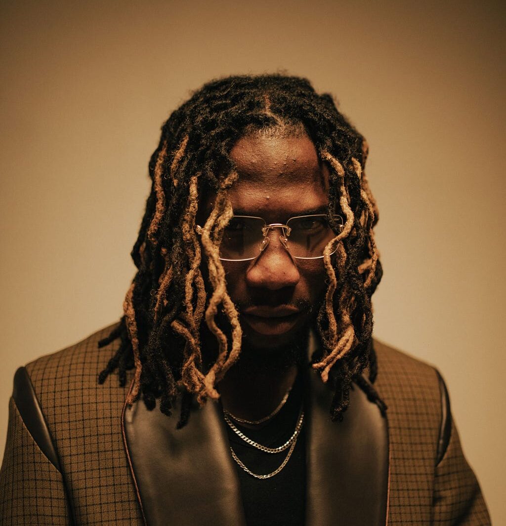 REEPLAY’S “REFUND PT. II” SATIRIZES THE CULTURE OF ARTIFICIAL BEAUTY