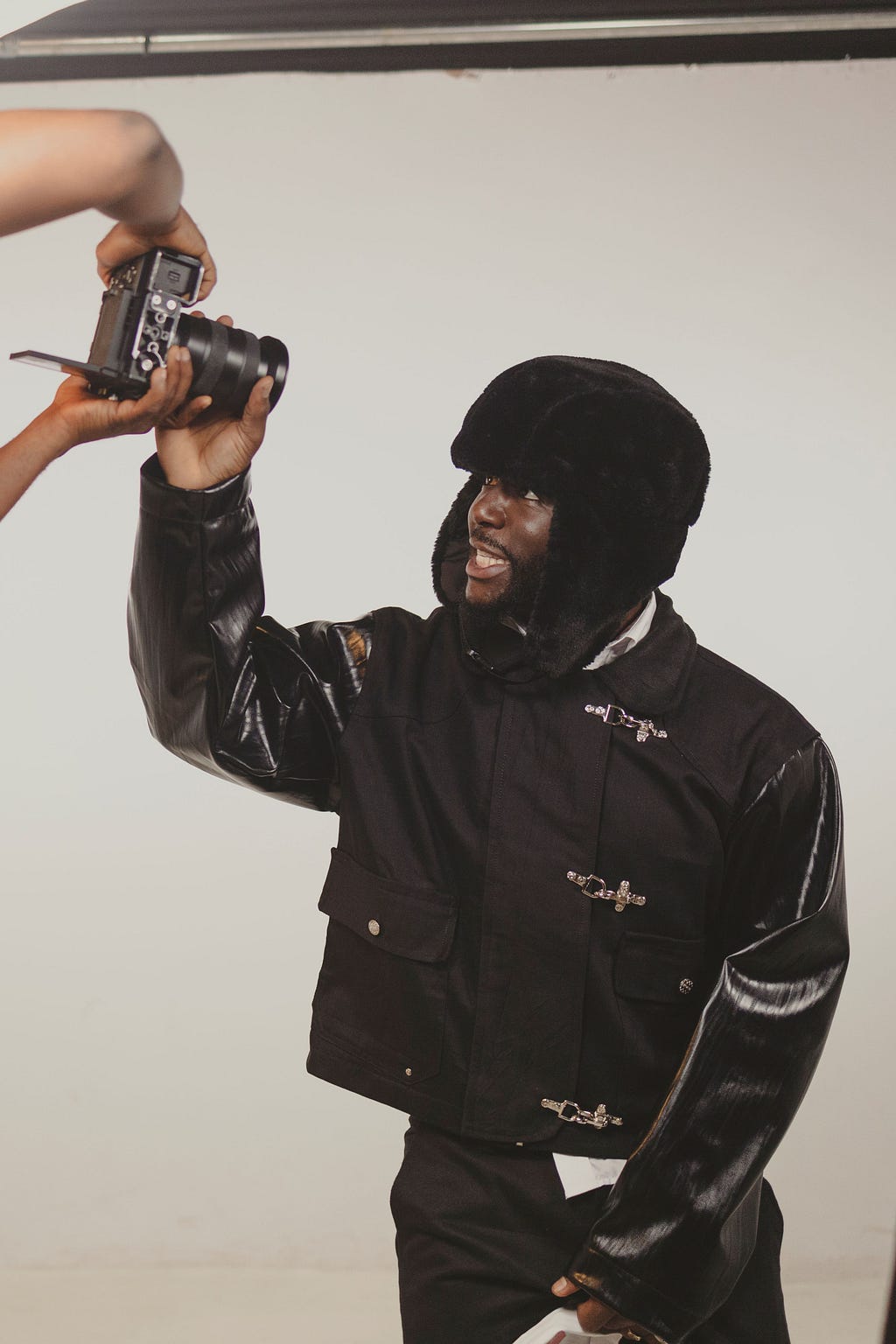 ZORO SWAGBAG AND KLEM’S “DOUBLE TAP”: A LUXURY-FILLED TRACK