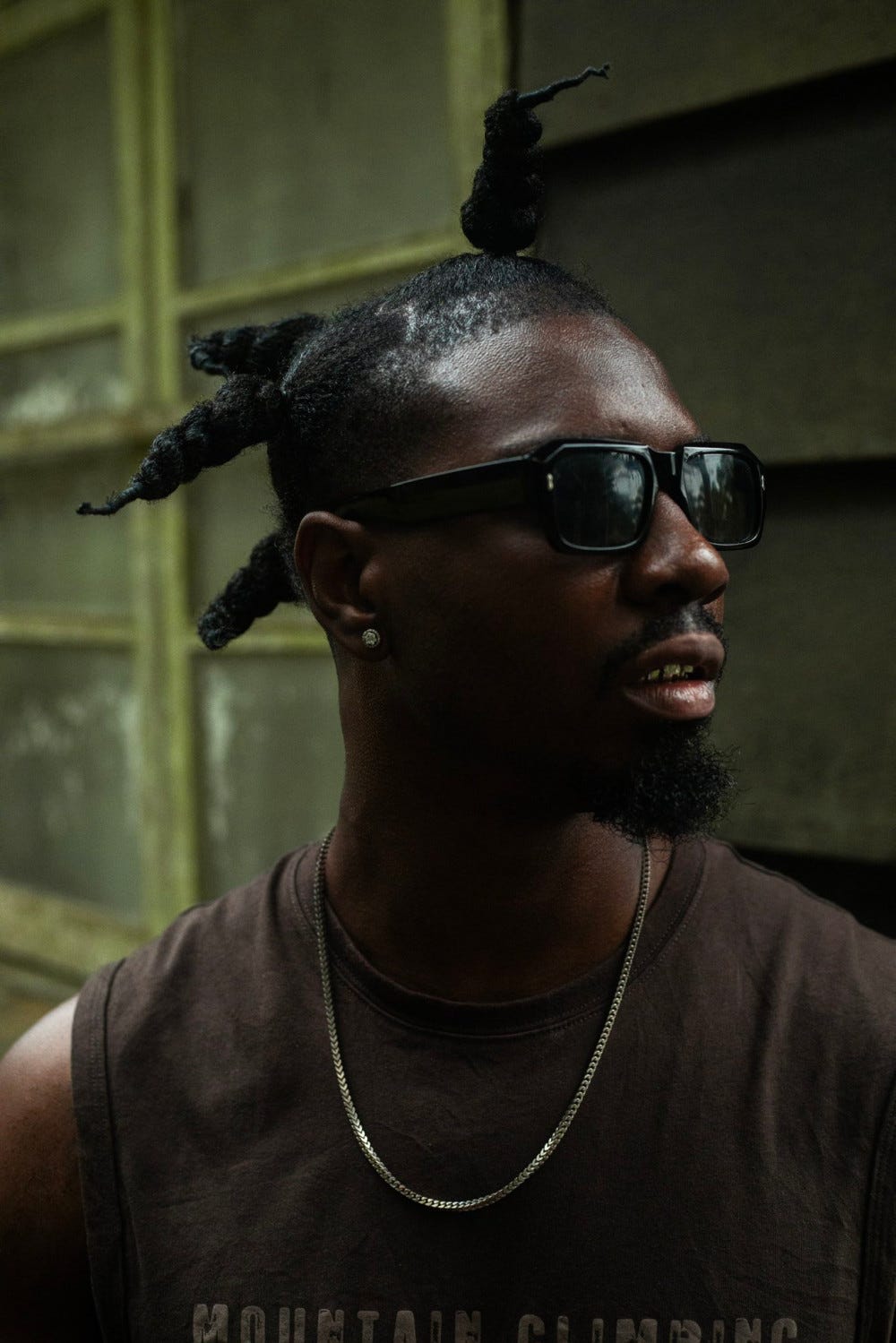 ‘Boa Me’ remix: Beeztrap KOTM links with Stonebwoy for a game-changing hit