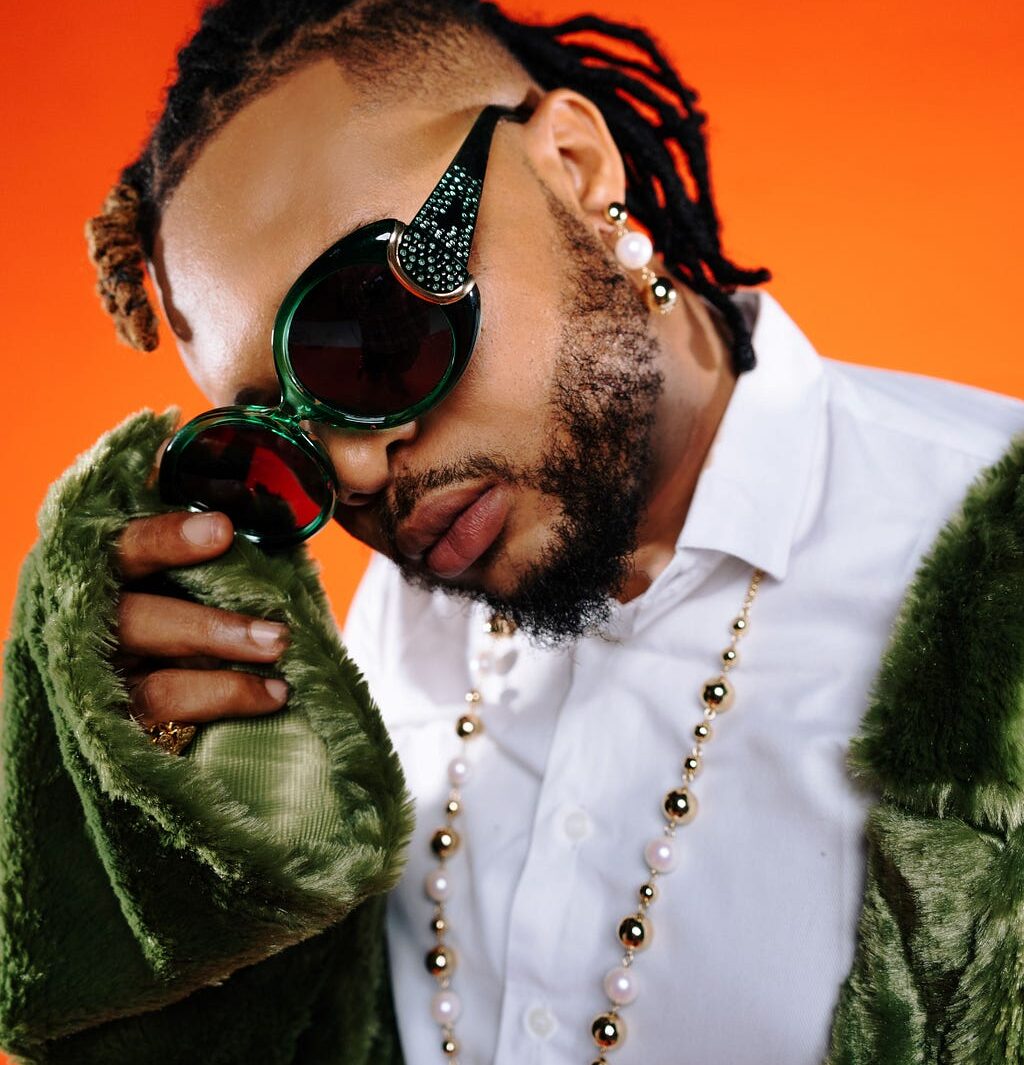 KING SIX’S “LOVA BOY” REDEFINES LOVE AND DESIRE