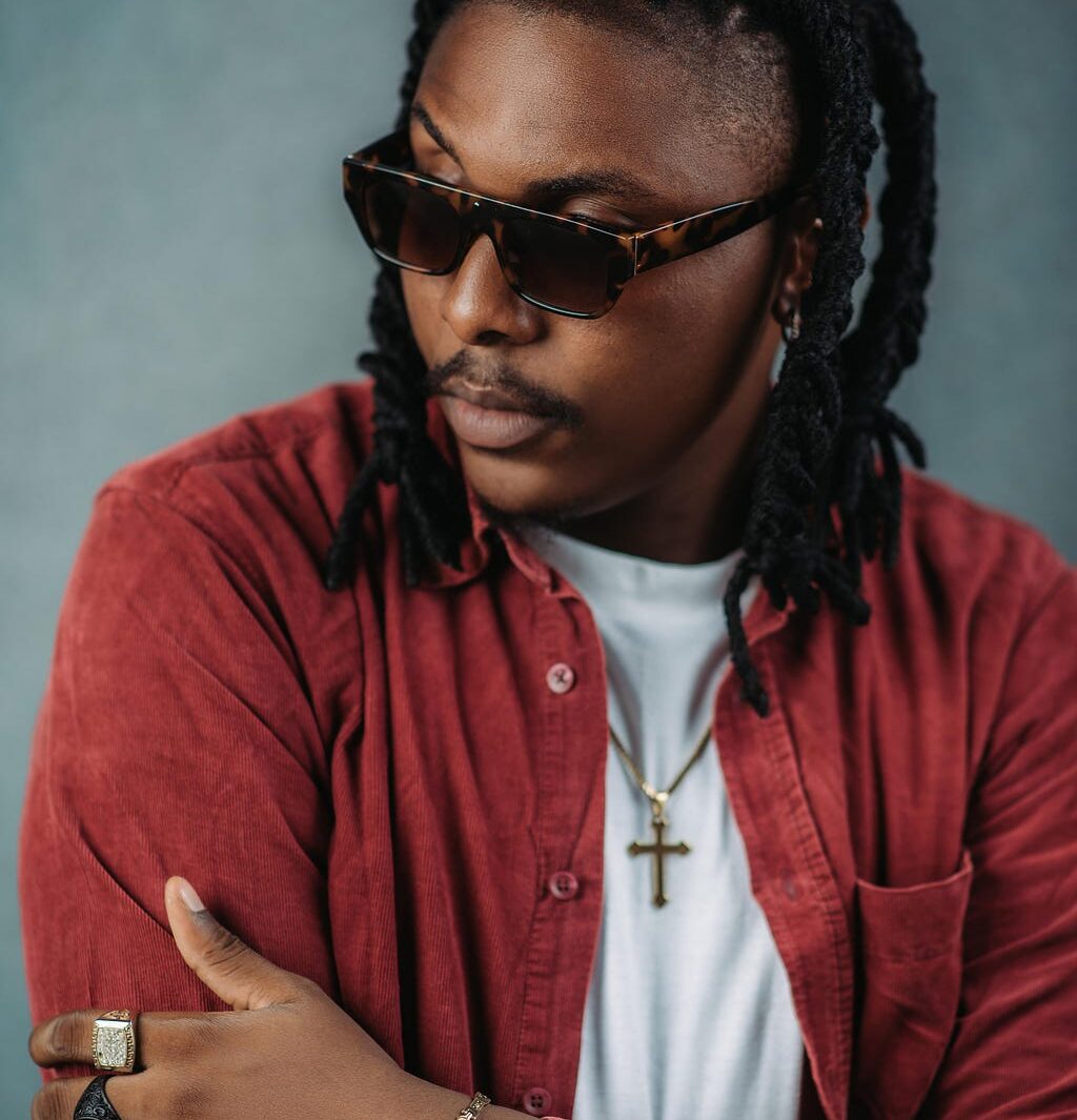 PITAH BROWN & GOYA MENOR TEAM UP ON “BOJU BOJU”