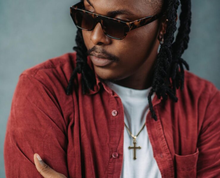 PITAH BROWN & GOYA MENOR TEAM UP ON “BOJU BOJU”