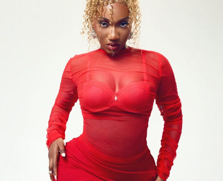 WENDY SHAY BREAKS FREE ON “PSYCHO”