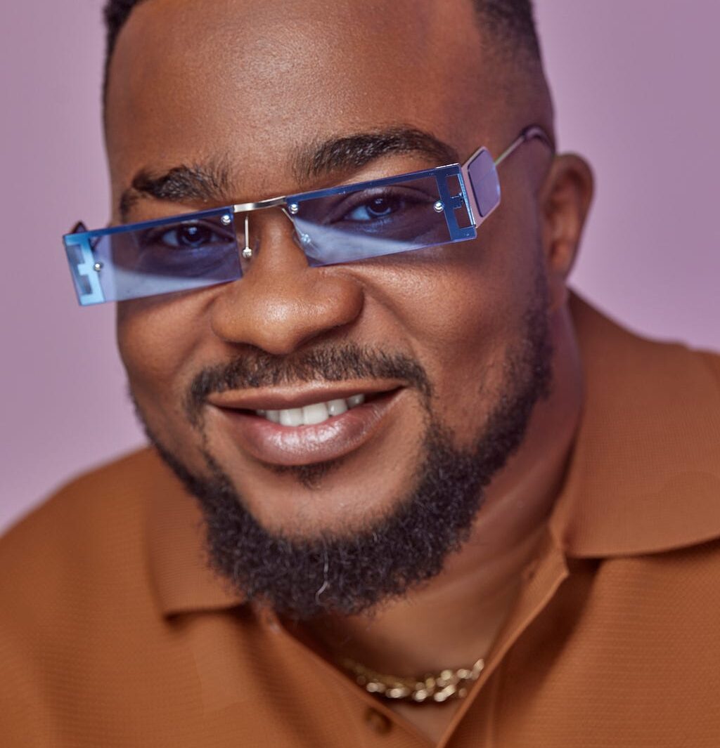 HENRISOUL EXPLORES FAITH AND GRATITUDE IN “WHY YOU LOVE ME” HENRISOUL EXPLORES FAITH AND GRATITUDE IN “WHY YOU LOVE ME”