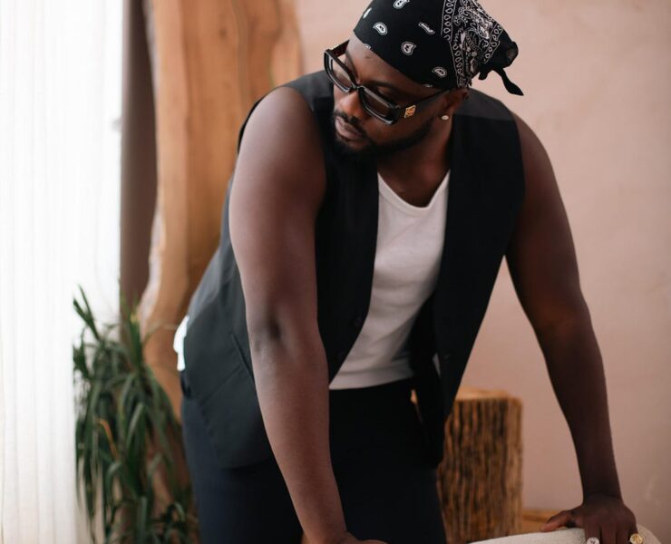 Kay Bryn and OlivetheBoy Tease Fans with London Studio Link-Up