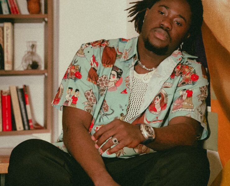 YARWOOD INTRODUCES HIMSELF WITH EMOTIVE DEBUT EP “THE SOUND OF A JOURNEY”