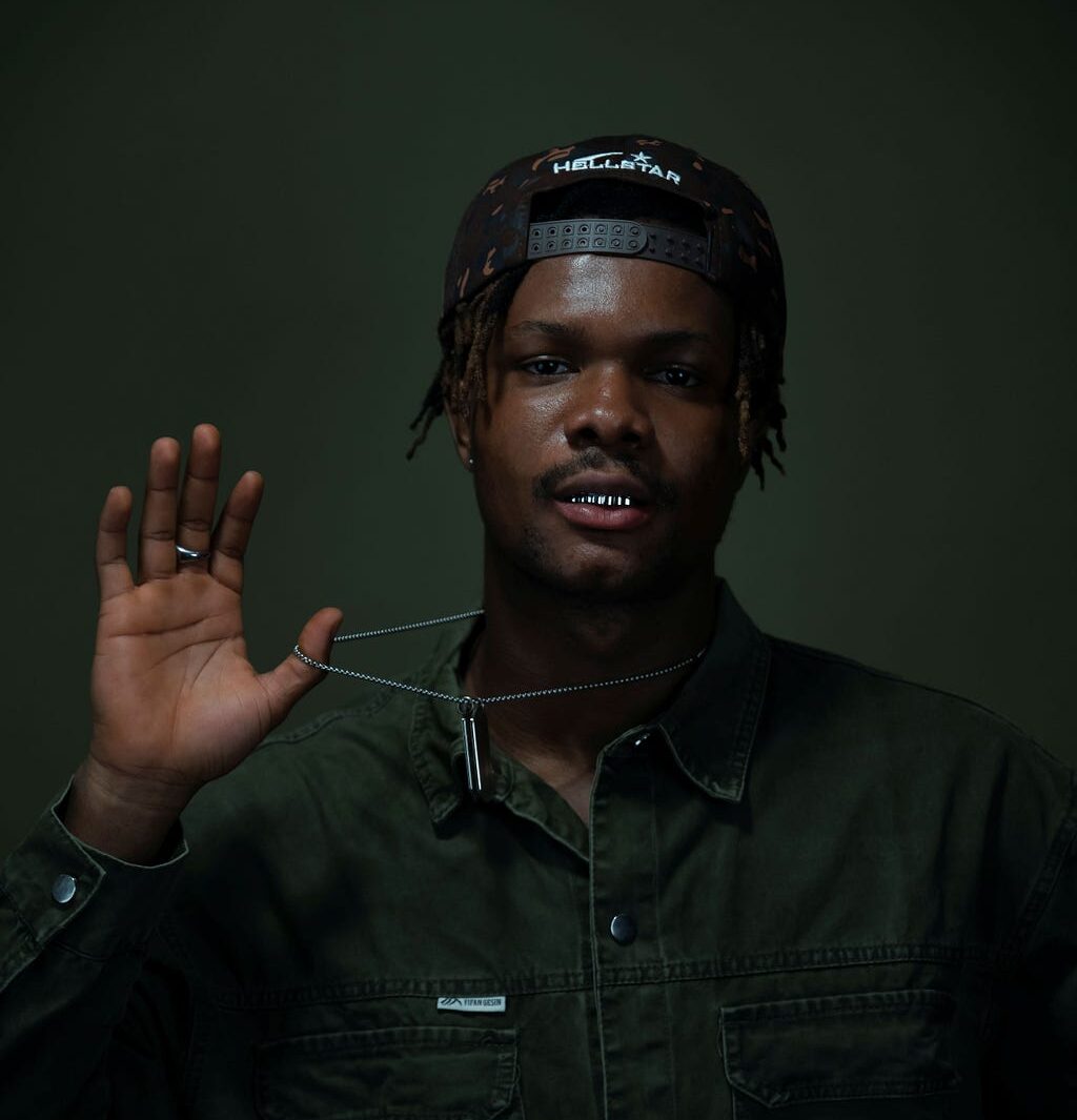 DEEWAVE’S ‘TIRED MUSIC 2.0’ IS THE SOUNDTRACK TO SURVIVAL IN MODERN NIGERIA