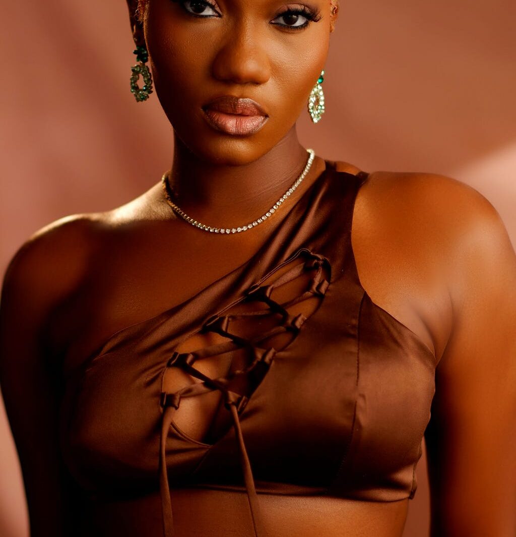 WOUNDED DEFIANCE MEETS REGRET IN WENDY SHAY AND MAVADO’S “APOLOGY” WOUNDED DEFIANCE MEETS REGRET IN WENDY SHAY AND MAVADO’S “APOLOGY”