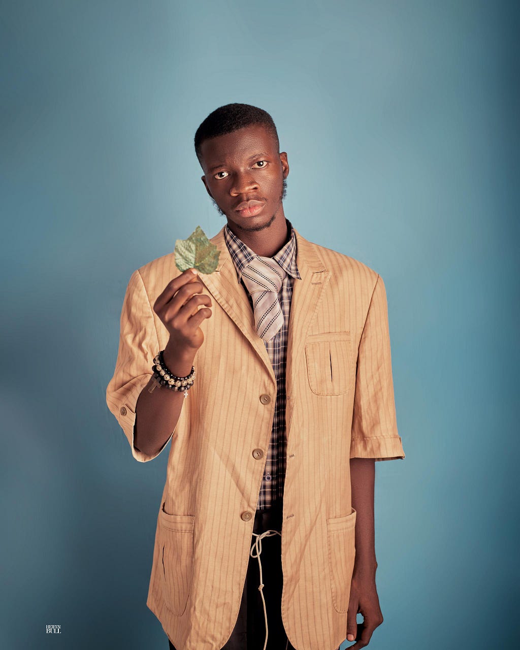 LOGIK THA PRO & KENNYBLAQ RELEASE NEW SINGLE “SUGAR IN MY TEA”