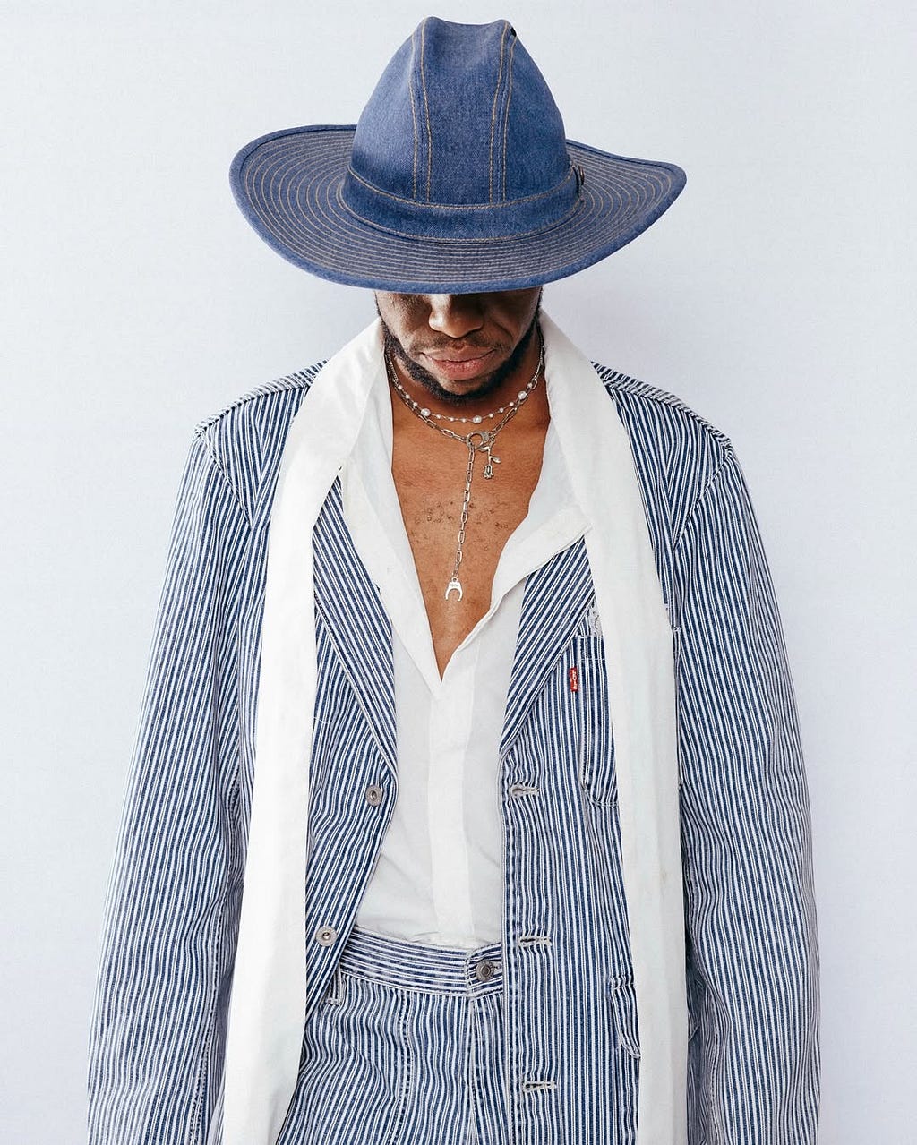 MOONGA K UNPACKS LOVE AND VULNERABILITY IN NEW SINGLE “STOLE MY HEART”