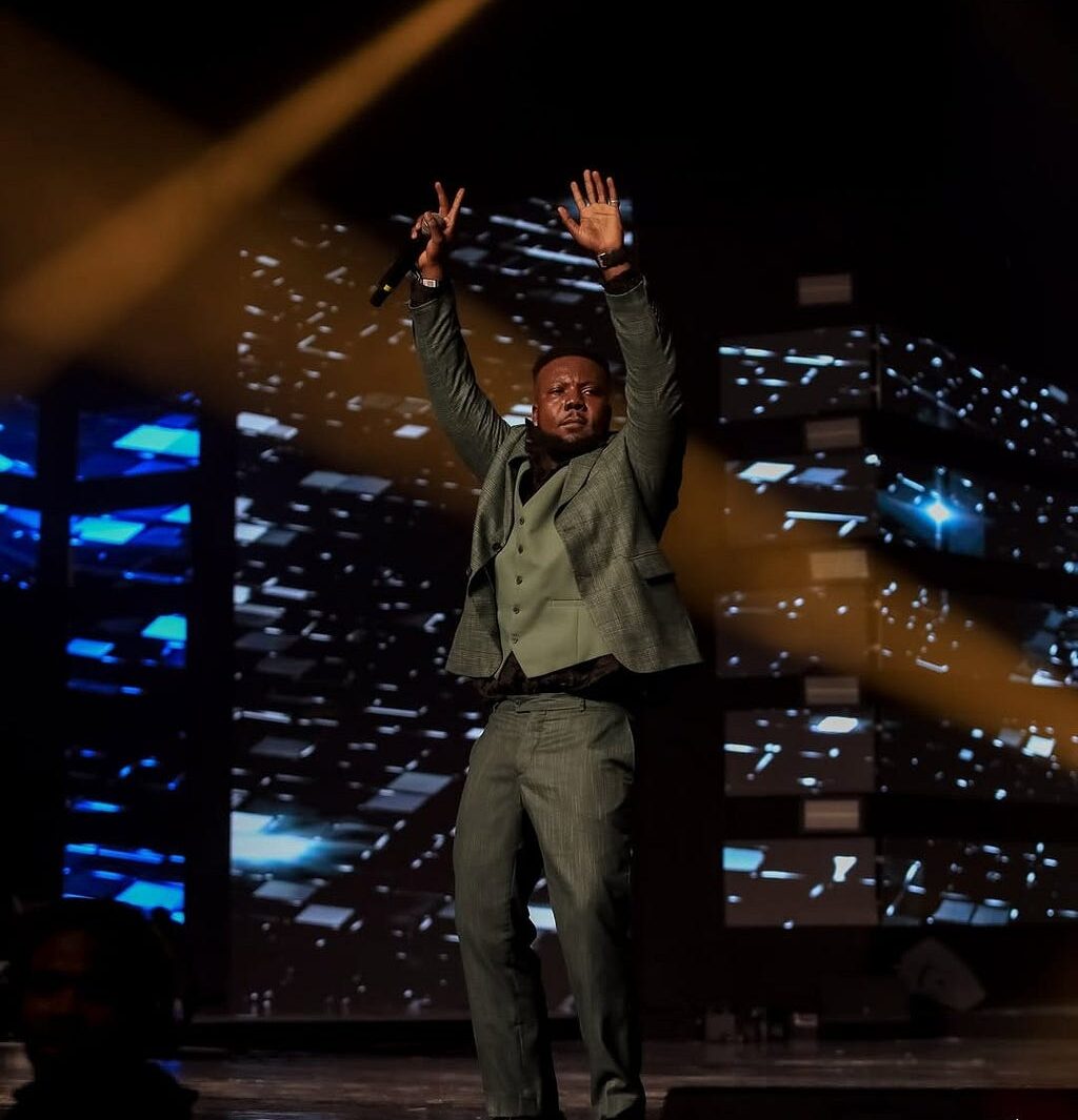 Kojo Manuel and DJ Vyrusky make history with first hypeman-DJ set at Telecel Ghana Music Awards…