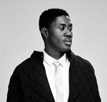 SARKODIE CO-SIGNS RCEE, HAILS ‘KNEES & BEND II’ AS A “TUNE!!” SARKODIE CO-SIGNS RCEE, HAILS ‘KNEES & BEND II’ AS A “TUNE!!”