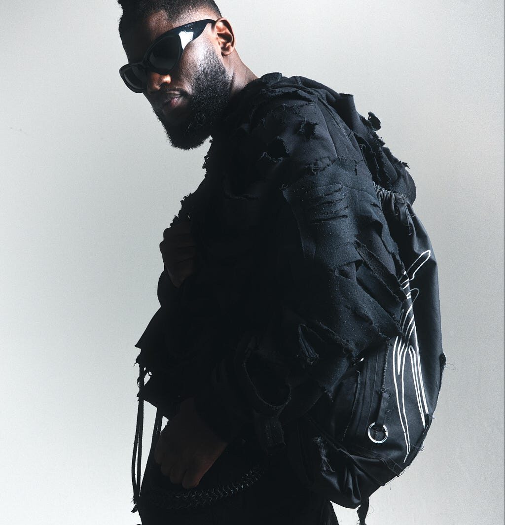 FRENCH ANGOLAN RISING STAR AGATCHU CHANNELS BOSSA NOVA AND LUSOPHONE ROOTS ON TENDER NEW SINGLE… FRENCH ANGOLAN RISING STAR AGATCHU CHANNELS BOSSA NOVA AND LUSOPHONE ROOTS ON TENDER NEW SINGLE…