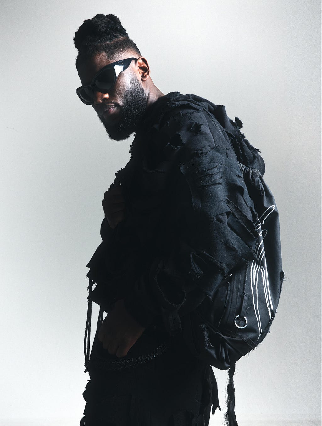 FRENCH ANGOLAN RISING STAR AGATCHU CHANNELS BOSSA NOVA AND LUSOPHONE ROOTS ON TENDER NEW SINGLE…