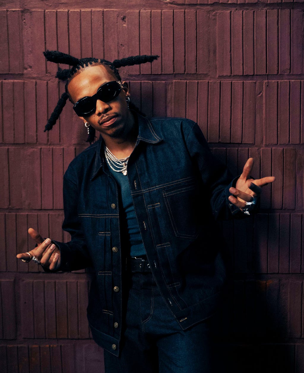 THE AWARD-WINNING NIGERIAN POP STAR UNVEILS THE UNDENIABLE AFROBEATS LOVE SONG OF SUMMER 2025