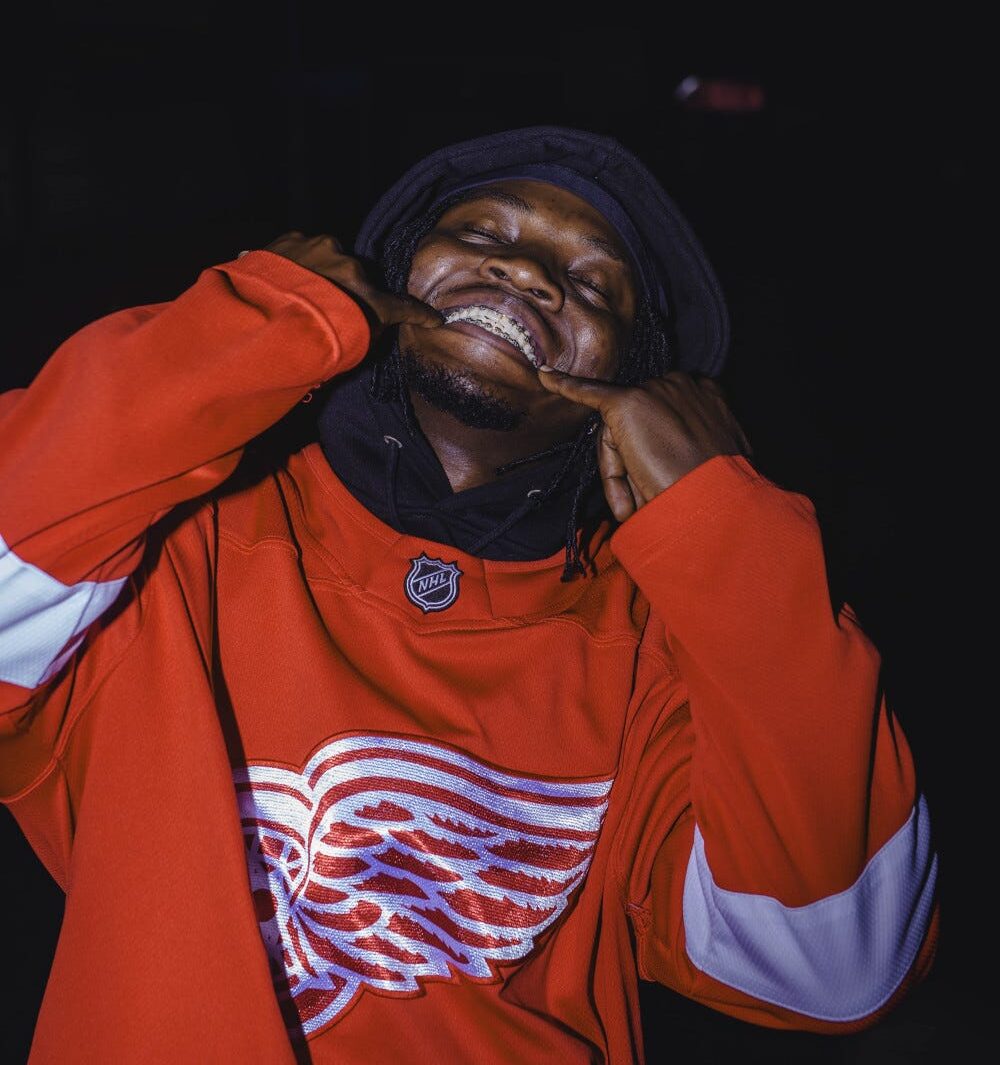 Ola Pumpin taps Qwamihopekid for mellow new release ‘Rise Up’ Ola Pumpin taps Qwamihopekid for mellow new release ‘Rise Up’