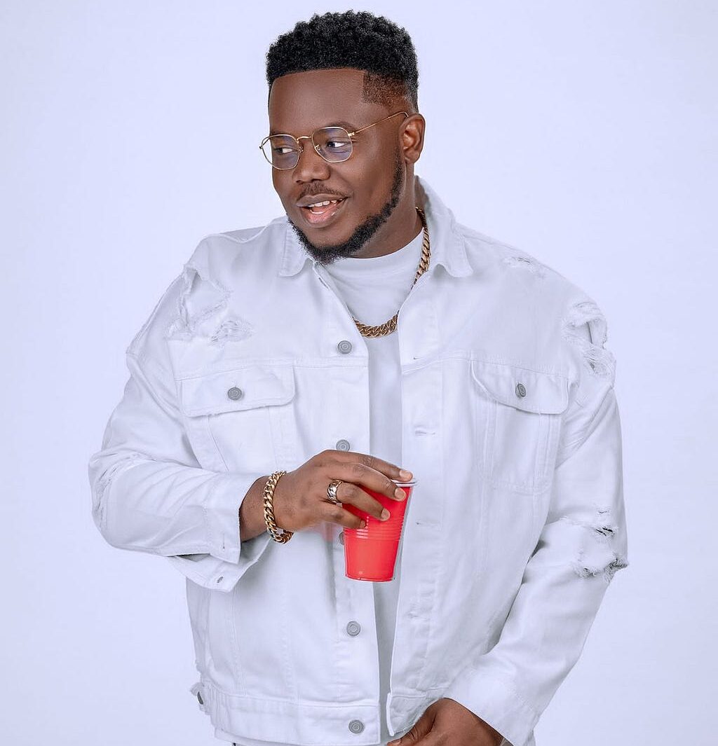 CRALORBOI CIC CELEBRATES 10 YEARS WITH NEW ALBUM “LOCAL CHAMPION” CRALORBOI CIC CELEBRATES 10 YEARS WITH NEW ALBUM “LOCAL CHAMPION”